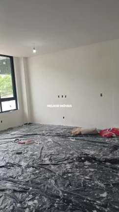 Imagem Casa Alto Padrão 4 suítes uma máster 6 vagas de garagem localizado no bairro Barra em Balneário Camboriú