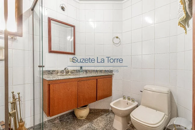 Imagem Apartamento com 217 m², um por andar, 04 suítes, sendo 03 com terraços e a master com closet, hid...
