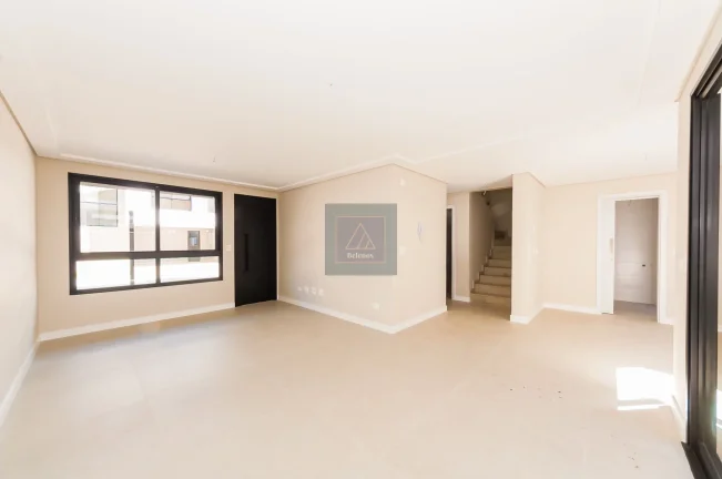 Imagem SANTA FELICIDADE - Sobrado em Condomínio Fechado. 3 suítes. 2 vagas. 160 m² privativos.