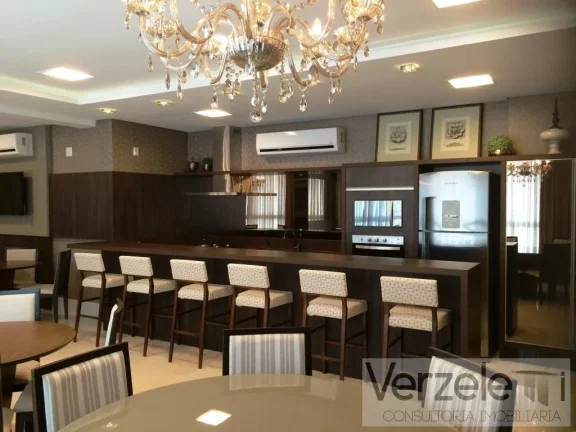 Imagem Apartamento 4 ou + dormitórios para Venda em Balneário Camboriú / SC no bairro Centro