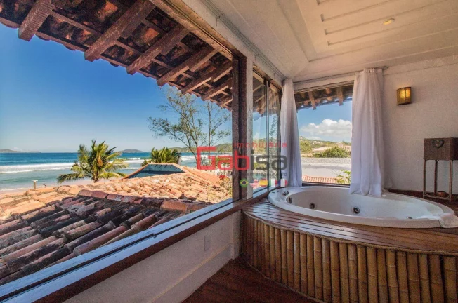 Imagem Luxuosa Mansão Pé na Areia na Praia de Geribá