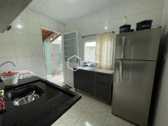 Imagem Você encontrou o lugar certo para morar.
Esta charmosa casa já conta com sala, cozinha e banheiro ...