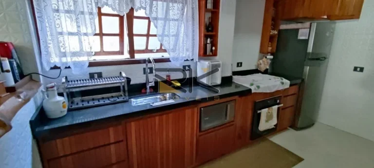 Imagem CASA SOBRADO A VENDA NO ITAGUÁ COM 3 SUÍTES,1 BANHEIRO SOCIAL,3 VAGAS DE GARAGEM,CASA DE CASEIRO