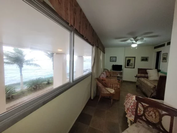 Imagem PITANGUEIRAS – FRENTE AO MAR COM MARAVILHOSO VISTA DA PRAIA, COM 60 M² ÚTEIS, 01 VAGA DE GARAGEM NO PRÉDIO, LOCALIZAÇÃO PRIVILEGIADA.