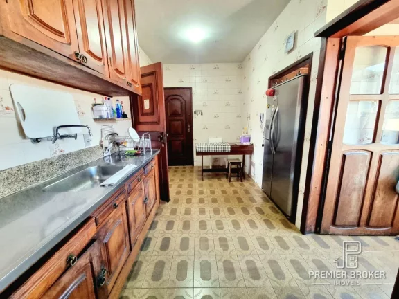 Imagem Apartamento à venda, 147 m² por R$ 650.000,00 - Várzea - Teresópolis/RJ