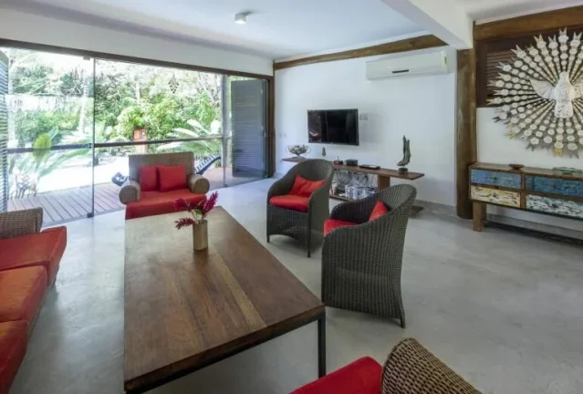 Imagem Casa de alto padrão frente mar localizada no bairro Velha Boipeba em Cairu-BA