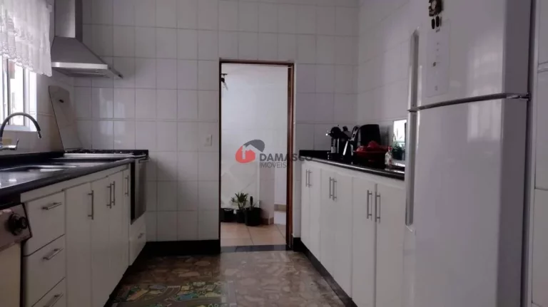 Imagem Sobrado à venda 3 Quartos, 3 Suites, 3 Vagas, 240M², Barcelona, São Caetano do Sul - SP