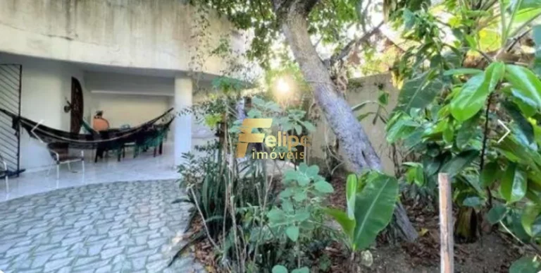 Imagem NÃO PERCA TEMPO E VENHA CONHECER ESTA LINDA E ENORME CASA DE 02 PAVIMENTOS NA ENSEADA DO SUÁ EM VITÓRIA/ES!