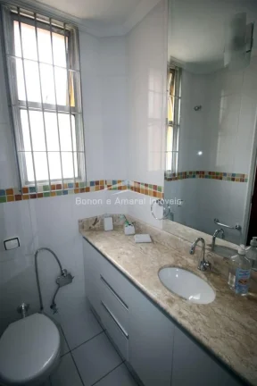 Imagem Apartamento em ótima localização em Campinas, próximo à Prefeitura, Cambuí, escolas e todo com...