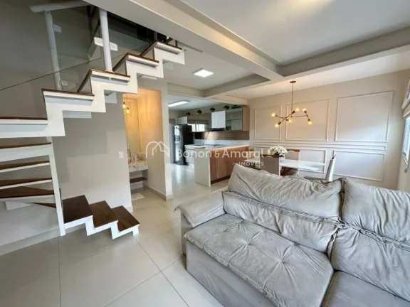 Imagem Encante-se com esta charmosa casa localizada em um condomínio de arquitetura moderna e aconchegante...