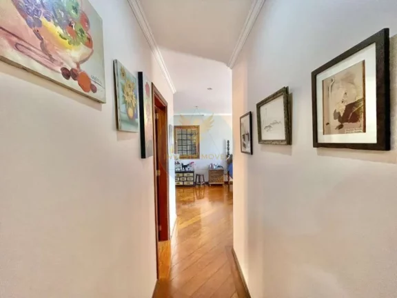 Imagem Casa em Condomínio a Venda no bairro Granja Viana - Carapicuíba, SP