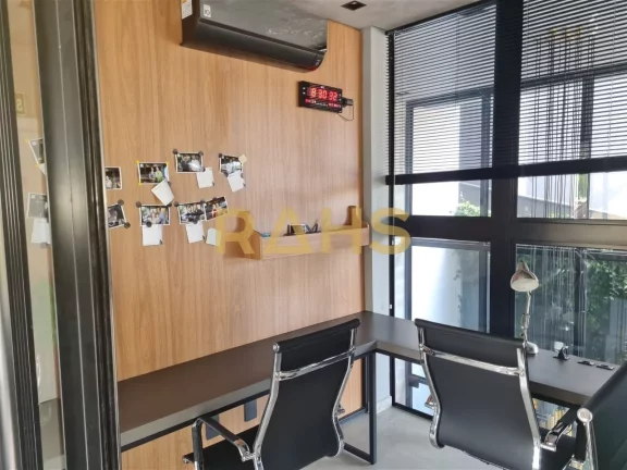 Imagem Cobertura nova no bairro Anita Garibaldi, com 136 m² sendo 3 suítes e mais 3 vagas de garagem. Inf...