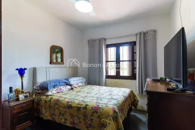 Imagem Esta incrível casa para comprar oferece 4 quartos impecáveis, proporcionando amplo espaço para fa...