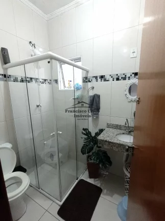 Imagem Casa à venda no bairro Jardim Esperança - Guaratinguetá/SP