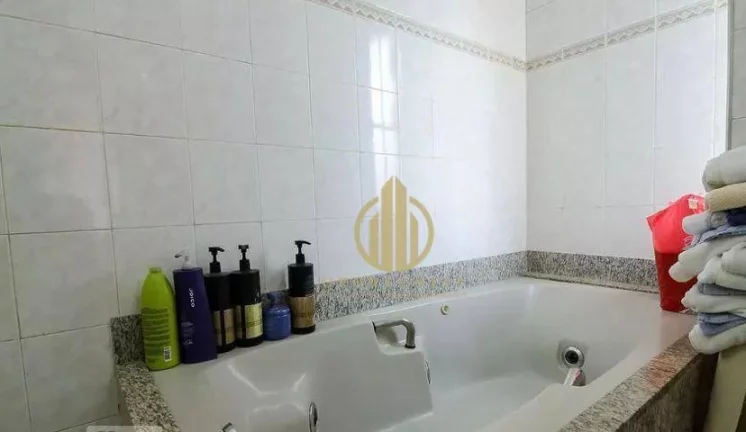 Imagem Sobrado com 3 suítes na Lagoinha