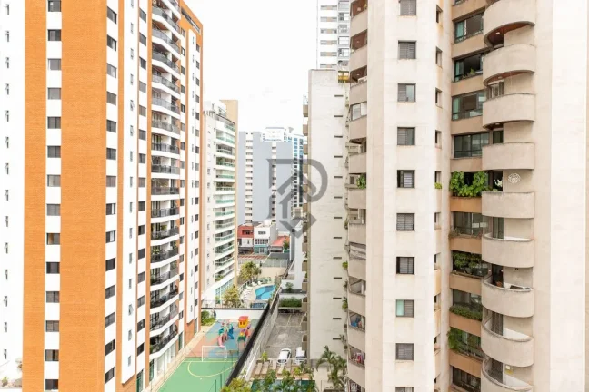 Imagem Apartamento Moema andar alto proximo metrô
