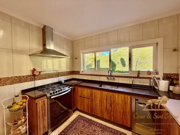 Imagem Casa de 3 dormitórios a venda em Campos do Jordão
