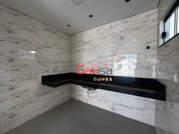 Imagem Casa com 2 dormitórios à venda, 58 m² por R$ 360.000,00 - Vila do Peró - Cabo Frio/RJ