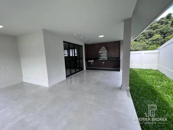 Imagem Casa à venda, 177 m² por R$ 1.600.000,00 - Albuquerque - Teresópolis/RJ