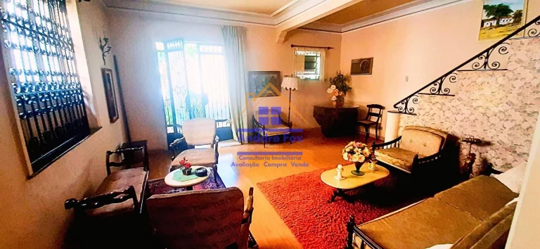 Imagem Casa Duplex com 2 salas, 3 Quartos, 1 suítes, copa cozinha, varanda, Anexo, 3 vagas à venda, 226 M², por R$ 850.000 - Grajaú - Rio de Janeiro/RJ.