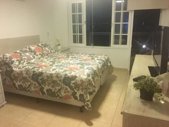 Imagem Luxuoso Apartamento Duplex Frente Canal