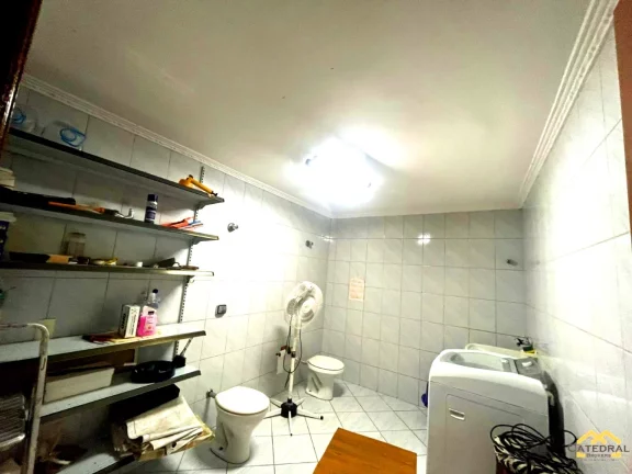 Imagem Salão comercial com casa de 2 dormitórios (1 suíte) 25 vagas - Jundiaí/SP