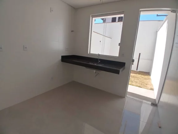 Imagem casa geminada, 2 suítes, lavabo, 1 vaga descoberta