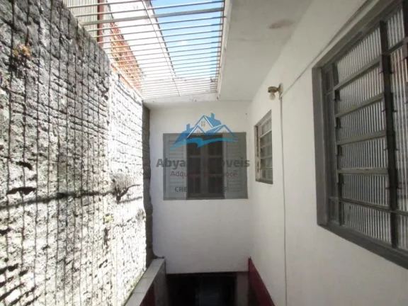 Imagem Casa à Venda no Centro de Carapicuíba | 5 Quartos e Garagem