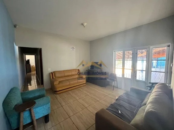 Imagem Chácara com 2 dormitórios à venda, 1000 m² por R$ 380.000,00 - Lagoa Vermelha - Tatuí/SP