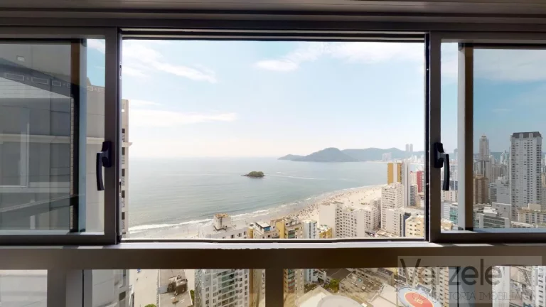 Imagem Apartamento Quadra Mar para Venda em Balneário Camboriú / SC no bairro Centro