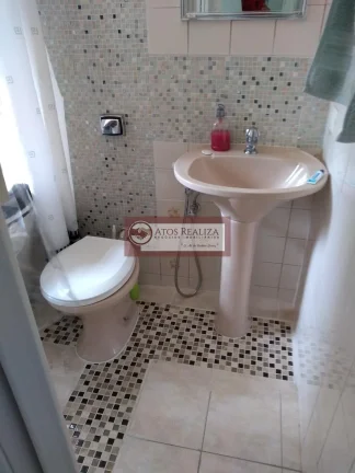 Imagem Vendo Oportunidade em Interlagos região da Cidade Dutra. Sobrado 3 Dormitórios com Armários, Suíte, Cozinha com Armários, 2 vagas, Área 250m2, Área Gourmet com Churrasqueira coberta, valor R$ 630 mil para venda.