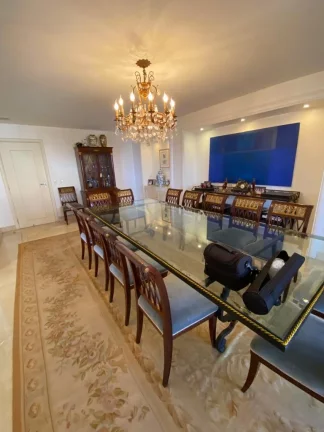 Imagem Luxuoso apartamento de 5 quartos e 4 suítes em Higienópolis, São Paulo-SP: 5 banheiros, 5 vagas de garagem e 450m² de área.