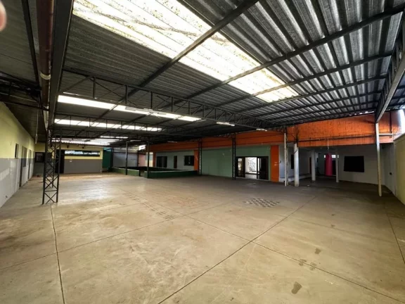 Imagem Prédio, 1480 m² - venda por R$ 4.500.000,00 ou aluguel por R$ 25.300,00/mês - Vila Figueira - Suzano/SP