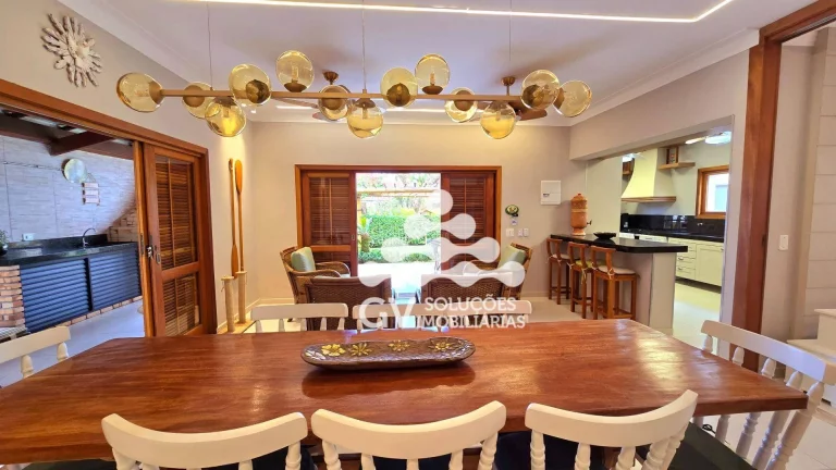 Imagem Casa com 5 dormitórios à venda, 250 m² por R$ 2.500.000,00 - Condomínio Lagoinha - Ubatuba/SP