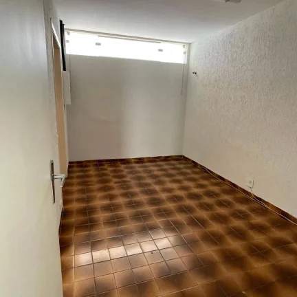 Imagem Casa comercial na rua Santa Clara - Centro - Bragança Paulista