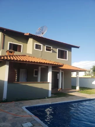 Imagem Linda casa a venda no Condomínio Ninho Verde I Eco Residence - Porangaba/SP.