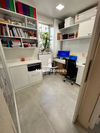 Imagem Apartamento de alto padrão à venda em Jardim da Penha, 3 quartos, frente, sol da manhã, varanda fechada e duas vagas de garagem.