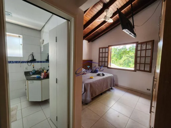 Imagem Casa com 6 dormitórios à venda, 238 m² por R$ 1.300.000,00 - Granja Viana - Cotia/SP