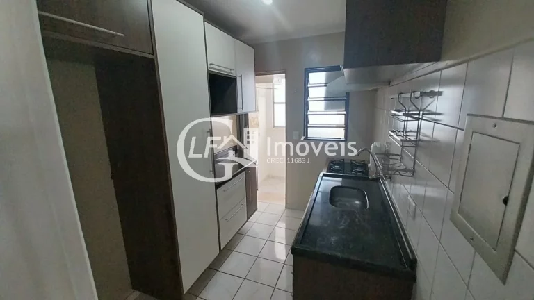 Imagem APARTAMENTO RICO EM ARMARIOS COM TRES QUARTOS