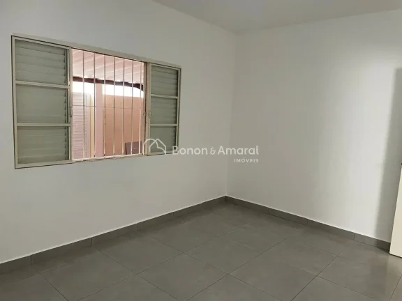 Imagem Casa Térrea para Locação, 02 quartos 

2 dormitórios espaçosos;
1 banheiro social;
Sala de esta...