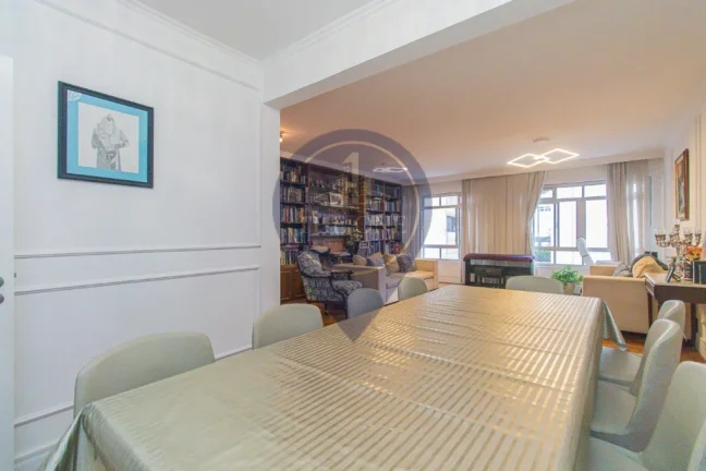 Imagem Apartamento à venda em Cerqueira César, São Paulo-SP: 3 quartos, 1 suíte, 2 banheiros, 1 vaga, 154m². Venha conferir!