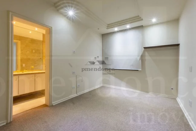 Imagem Apartamento amplo, com piso de tábuas largas de ipê, terraço, living para 02 ambientes, lavabo, a...