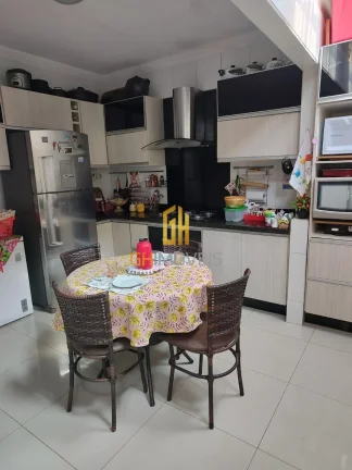 Imagem Casa com 3 quartos na Chácara Bela Vista, em terreno com 150m² com 100m² de área construída pos...
