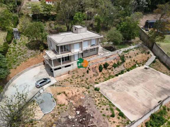 Imagem Chácara para Venda em São Roque, Planalto Verde, 3 dormitórios, 1 suíte, 4 banheiros, 1 vaga