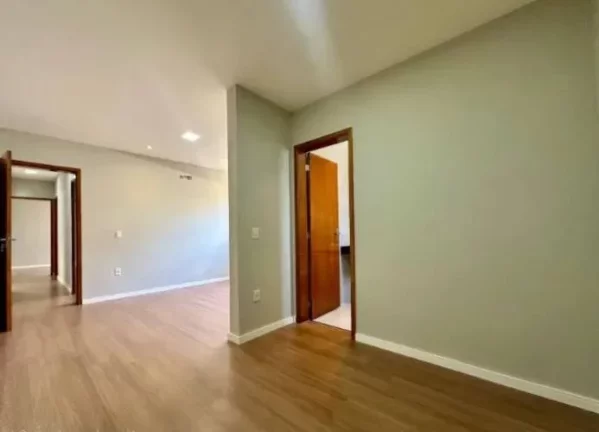 Imagem Casa de condomínio à venda em Maricá, Cajueiros (Itaipuaçu), com 3 quartos, 162m2