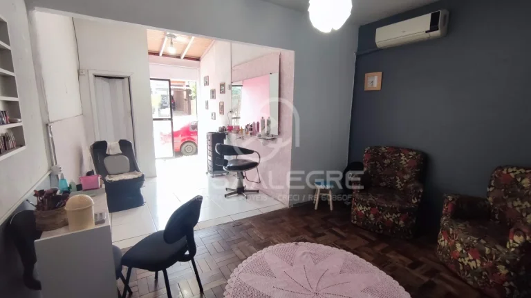 Imagem Casa com ponto comercial, Santo Inácio, Esteio
