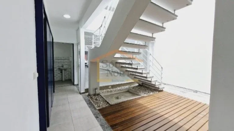 Imagem Prédio comercial situado em uma região de intenso movimento, oferecendo excelente visibilidade.
Es...