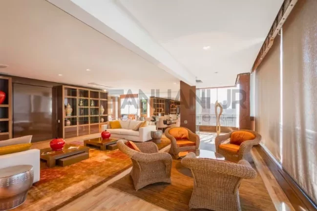 Imagem Imperdível oportunidade! Apartamento à venda em São Paulo-SP, Jardim Paulista. 3 quartos, 3 suítes, 3 salas, 4 banheiros, 4 vagas, 268m².