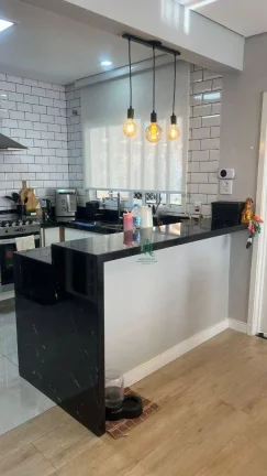 Imagem Casa com 2 dormitórios à venda, 130 m² por R$ 800.000,00 - Jardim Centenário - Atibaia/SP