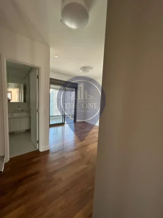Imagem Excelente oportunidade: Apartamento de 3 quartos na Vila Olímpia, São Paulo-SP, com 3 suítes e 3 vagas!